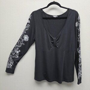 Venus Shirt Womens Medium Black Floral Long Sleeve V Neck Stretch Jersey Top